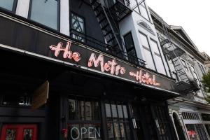 the metro hotel