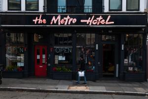 the metro hotel