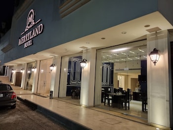 new merryland hotel