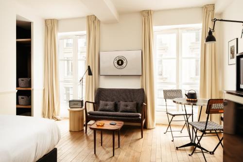 my maison in paris louvre