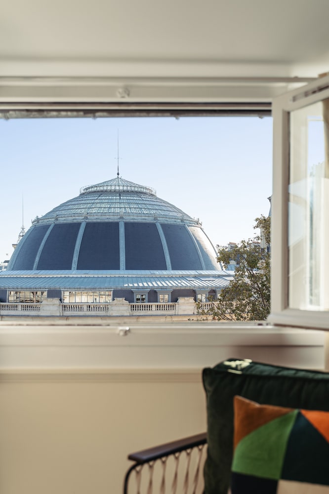 my maison in paris louvre