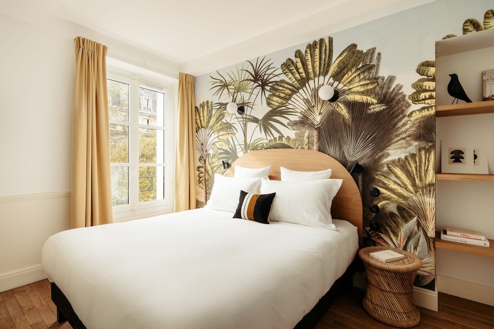 my maison in paris louvre