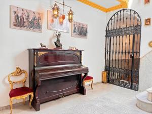 palace house hercules 92