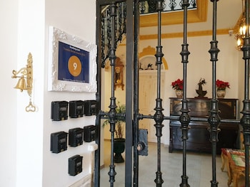 palace house hercules 92