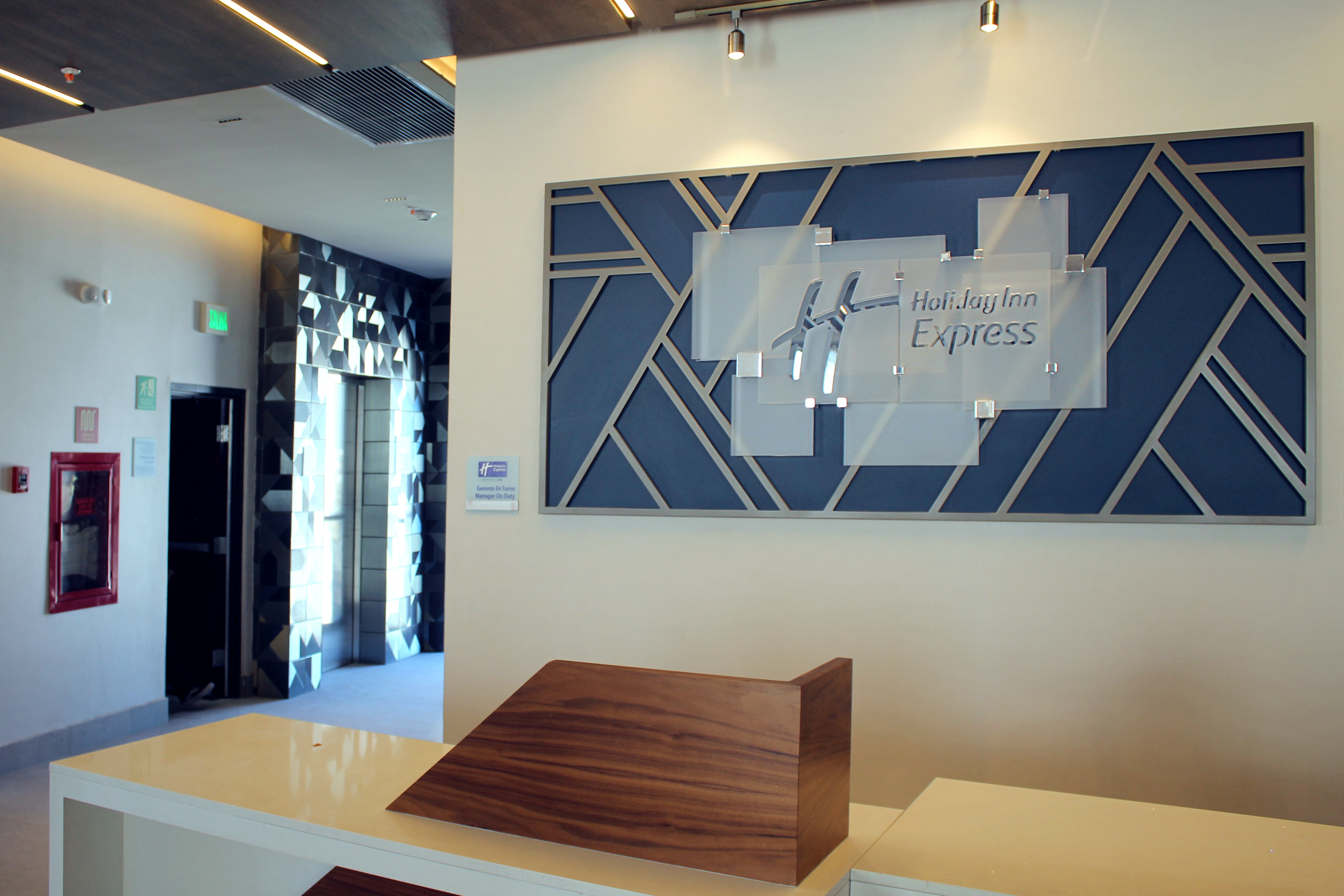 holiday inn express monterrey fundidora an ihg hotel