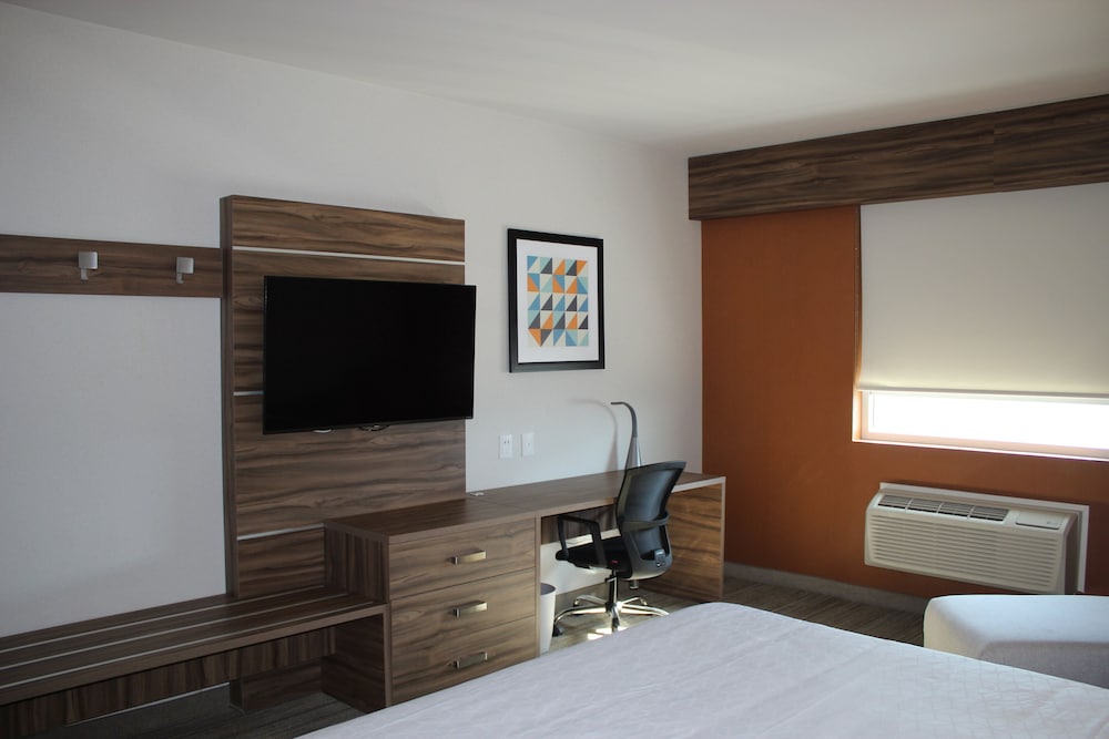 holiday inn express monterrey fundidora an ihg hotel