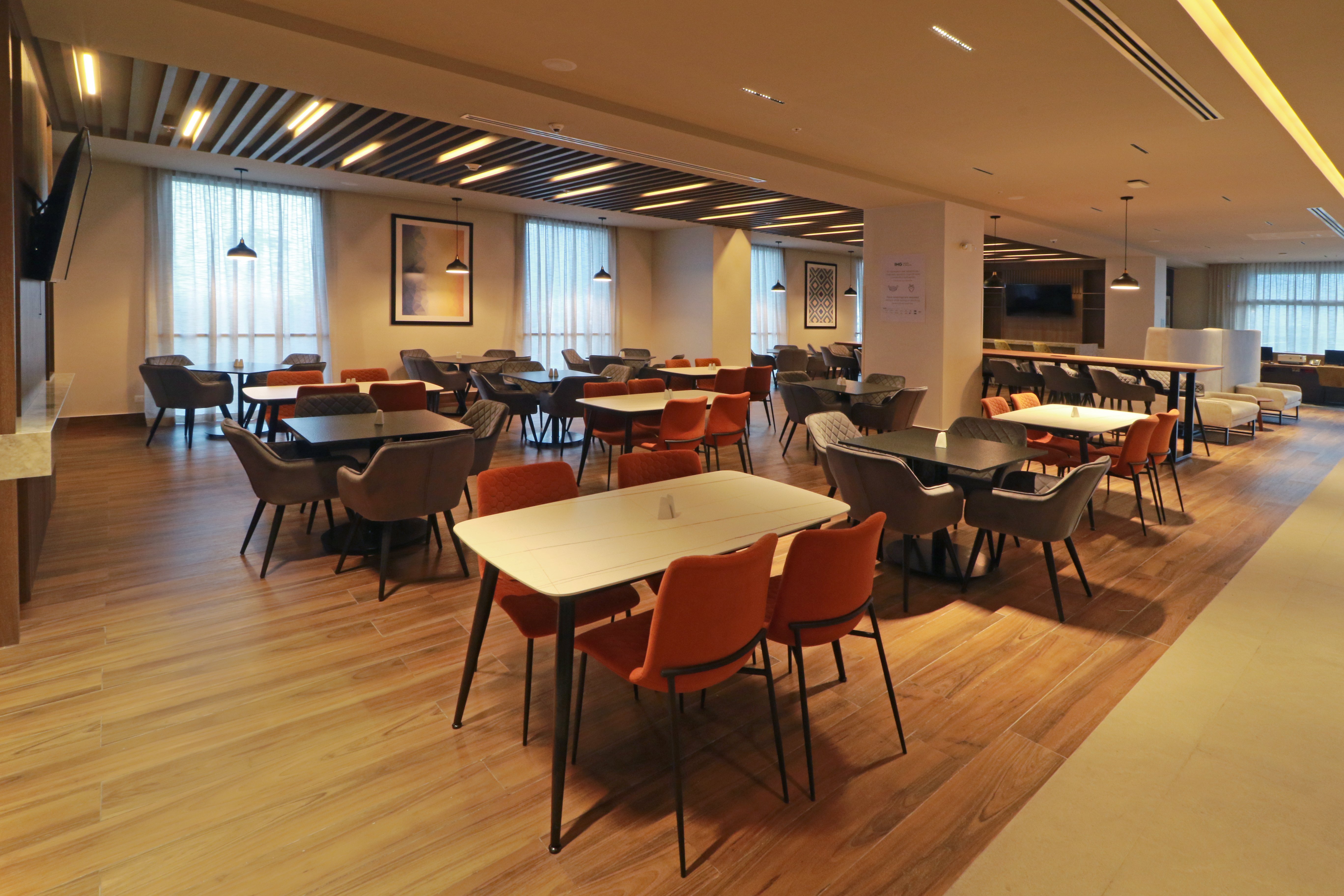 holiday inn express monterrey fundidora an ihg hotel