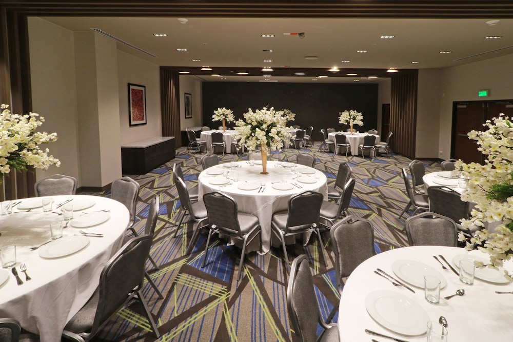 holiday inn express monterrey fundidora an ihg hotel