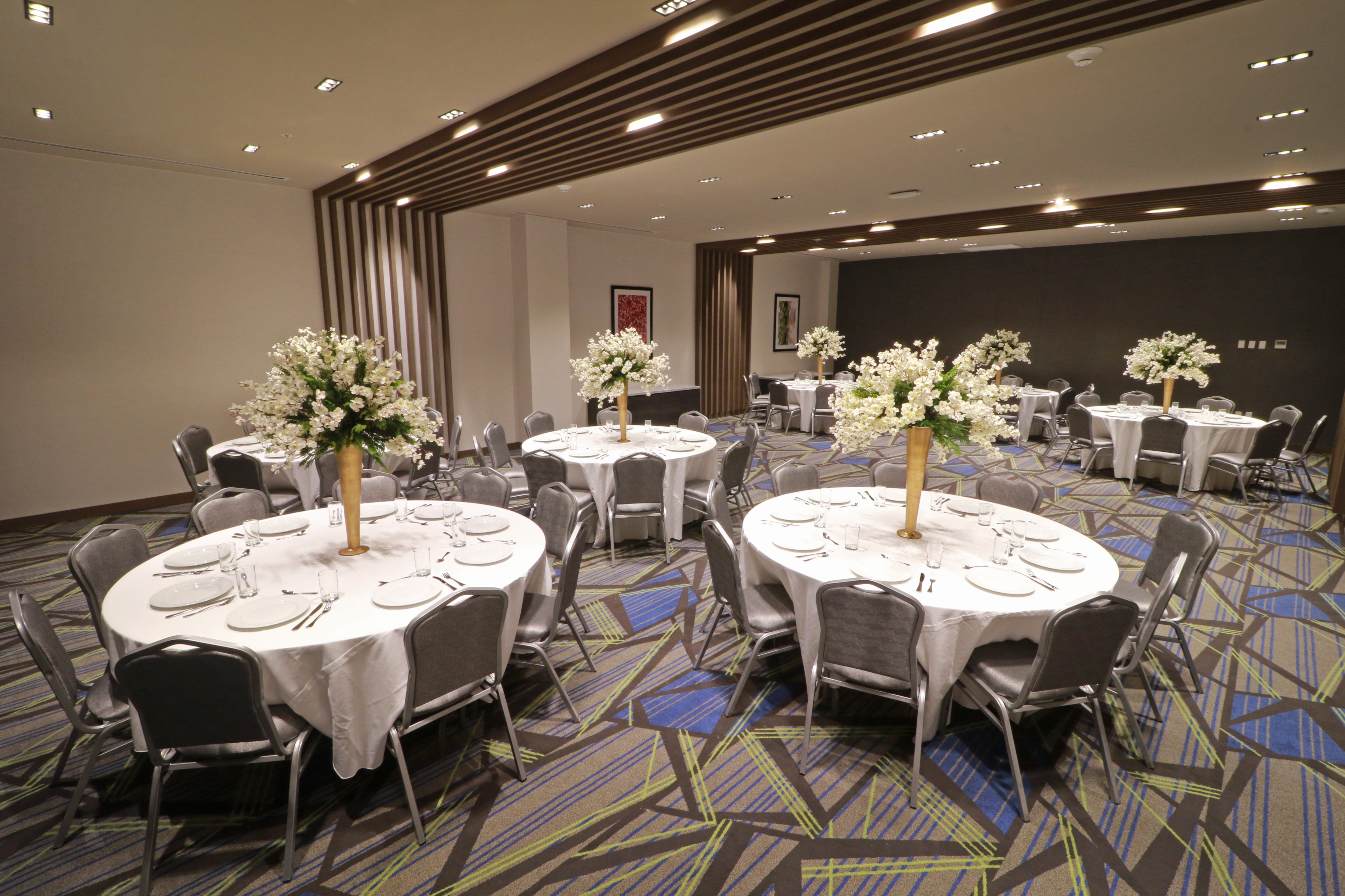 holiday inn express monterrey fundidora an ihg hotel