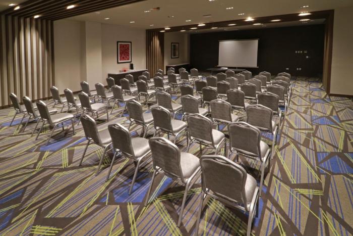 holiday inn express monterrey fundidora an ihg hotel