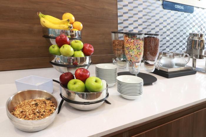 holiday inn express monterrey fundidora an ihg hotel