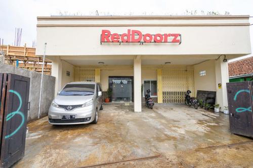 formerly reddoorz syariah near exit toll ciawi