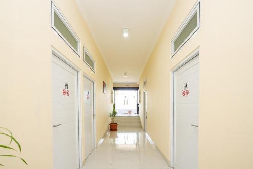 formerly reddoorz syariah near exit toll ciawi