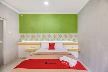 reddoorz near malioboro tugu station jogja 2