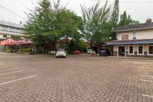 formerly reddoorz plus setiabudi medan 4