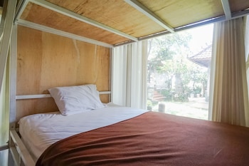 bali eco living dormitory