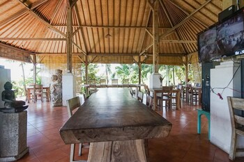 bali eco living dormitory