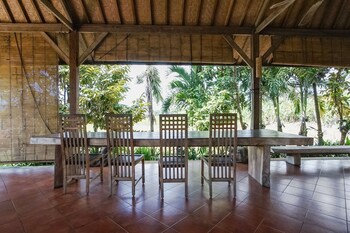 bali eco living dormitory