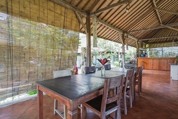 bali eco living dormitory