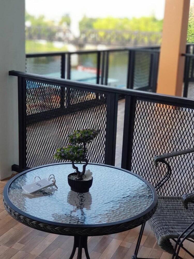 river kwai view hotel