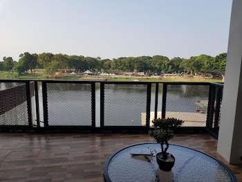 river kwai view hotel