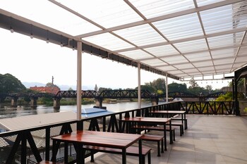 river kwai view hotel