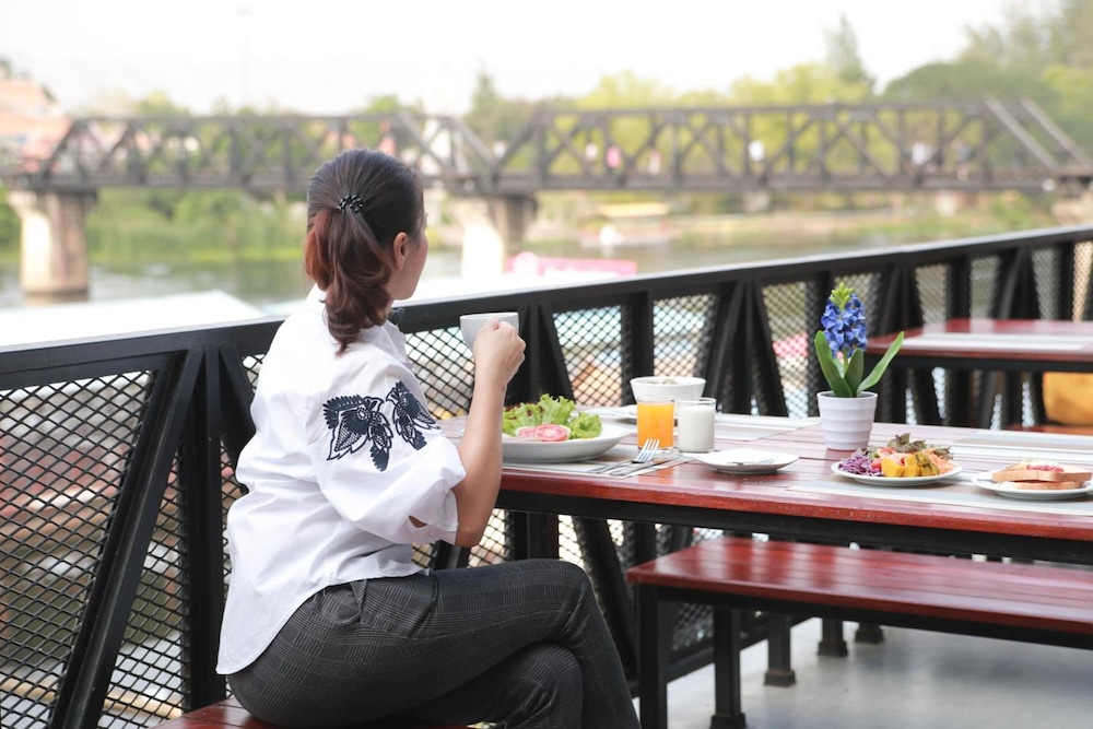 river kwai view hotel