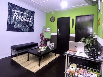 spot on 89929 tropical lodge