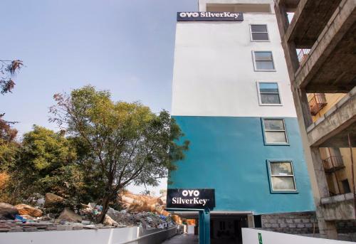 silverkey executive stays 28107 khajaguda