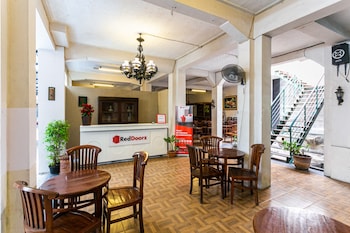 reddoorz urip sumoharjo solo