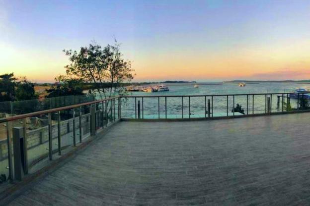 lovina at one residence