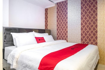 reddoorz near manhattan times square medan 2