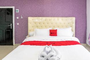 reddoorz near manhattan times square medan 2