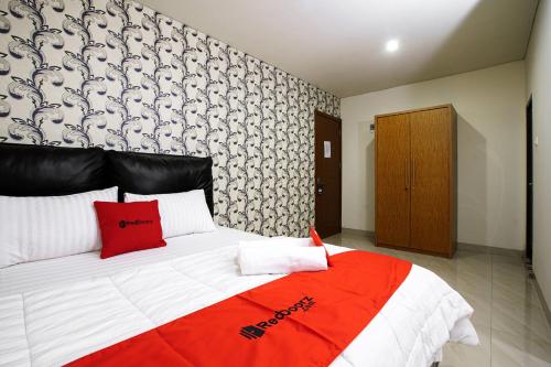 reddoorz near palembang trade center 3