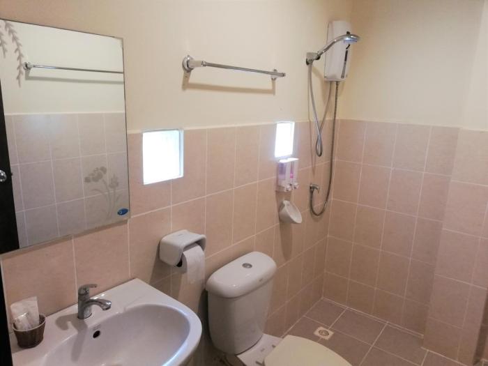 laemsai resort by zuzu