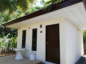 laemsai resort by zuzu