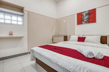 formerly reddoorz near binus anggrek 2