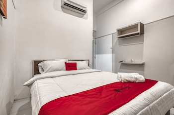 formerly reddoorz near binus anggrek 2