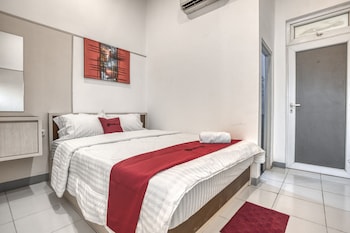 formerly reddoorz near binus anggrek 2