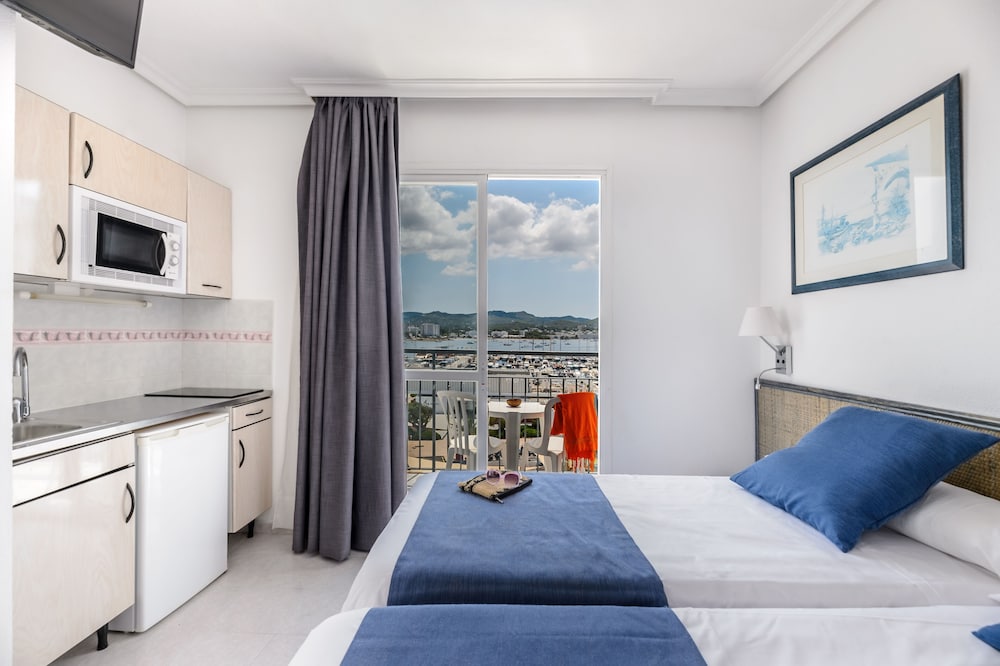 aparthotel vibra del mar adults only