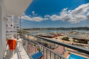 aparthotel vibra del mar adults only