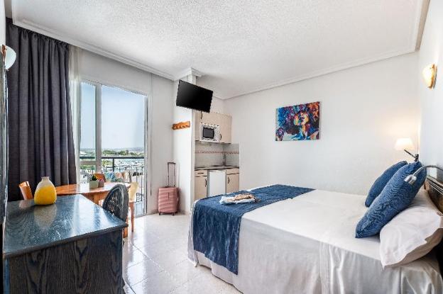 aparthotel vibra del mar adults only