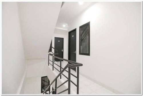 reddoorz ruko itc roxy mas