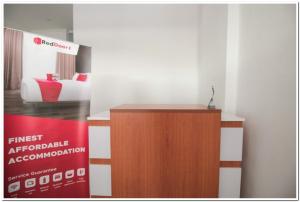 reddoorz ruko itc roxy mas