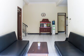 koolkost syariah near universitas ahmad dahlan kampus 1