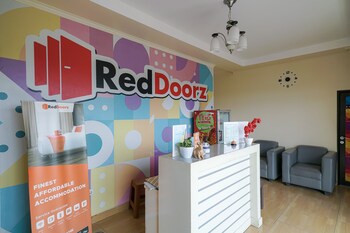 reddoorz near exit toll sirkuit sentul