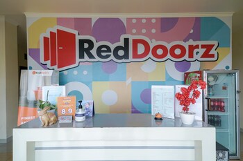 reddoorz near exit toll sirkuit sentul