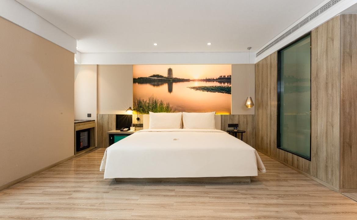 atour hotel xian administrative center high speed railway station