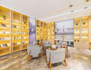 atour hotel xian administrative center high speed railway station