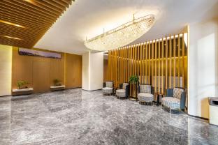 atour hotel xian administrative center high speed railway station